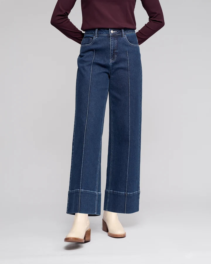 Vassalli Alley Jeans with centre-front seam and deep hem detail.