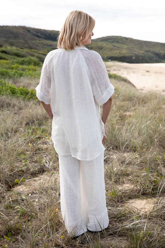 view from behind of Eadie Arana linen shirt off white relaxed oversized linen shirt