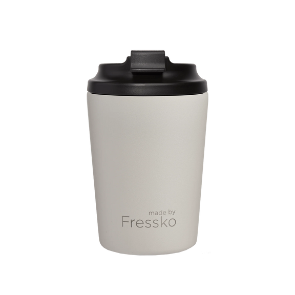 Fressko Ceramic Bino reusable coffee cup in Frost with ceramic-lined interior and click-back lid.