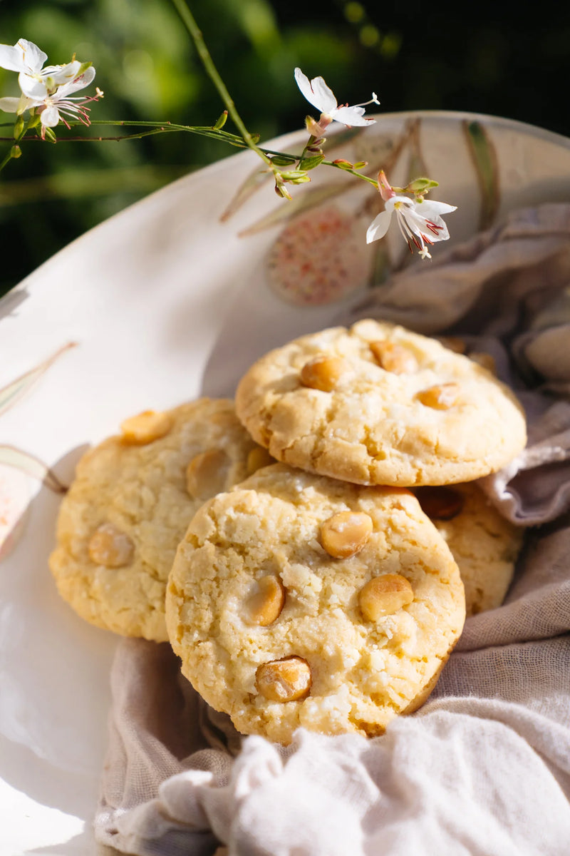 bush lemon and macadamia biscuits