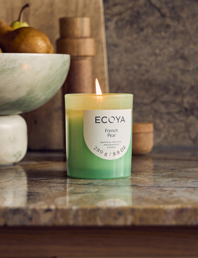 Soy wax candle with French Pear fragrance – luxury Ecoya candle