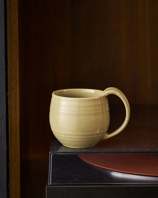 Embrace Mug Peppercorn stoneware mug 260ml by Robert Gordon. 