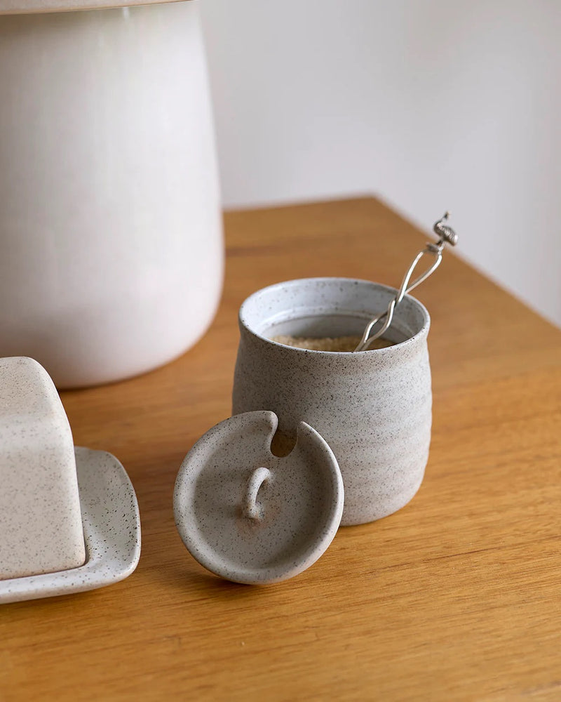 Robert Gordon Garden to Table Sugar Bowl with lid – stoneware kitchenware