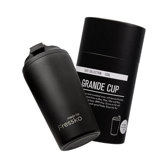 Fressko Grande reusable coffee cup in coal with insulated stainless steel body and click-back lid.