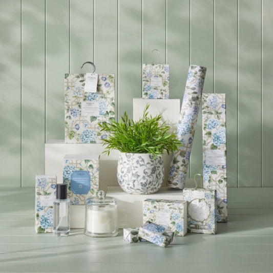 Heritage Bloom scented hanging sachets set of 4 in Tuberose & Sandalwood fragrance.