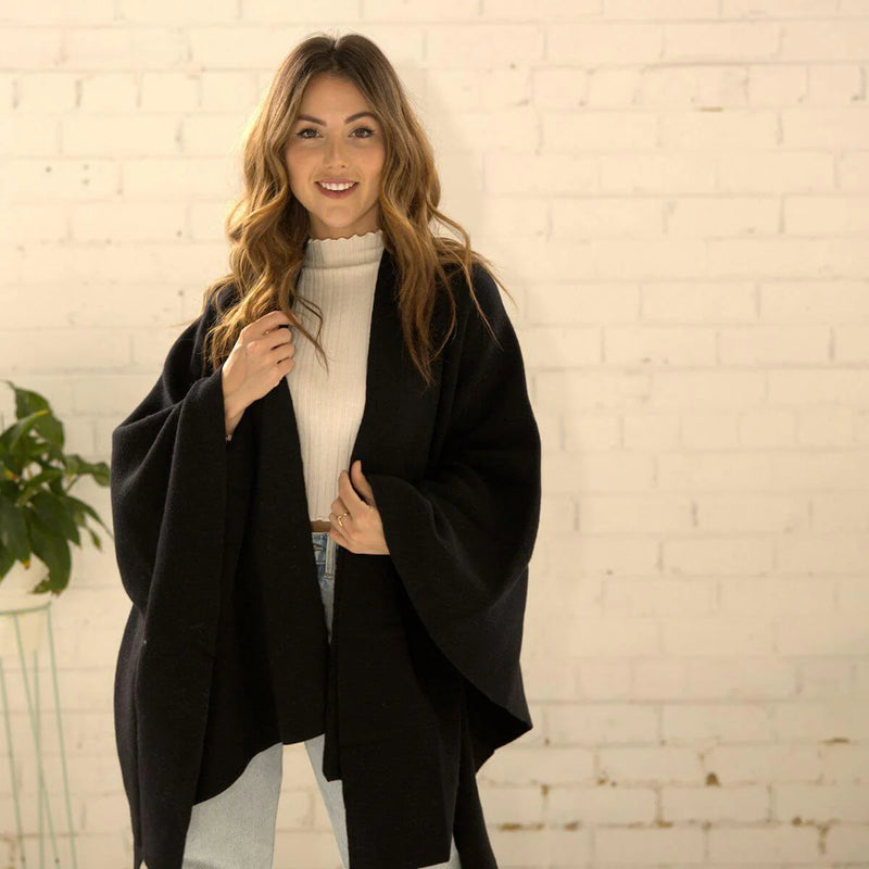 julie lambswool cape black