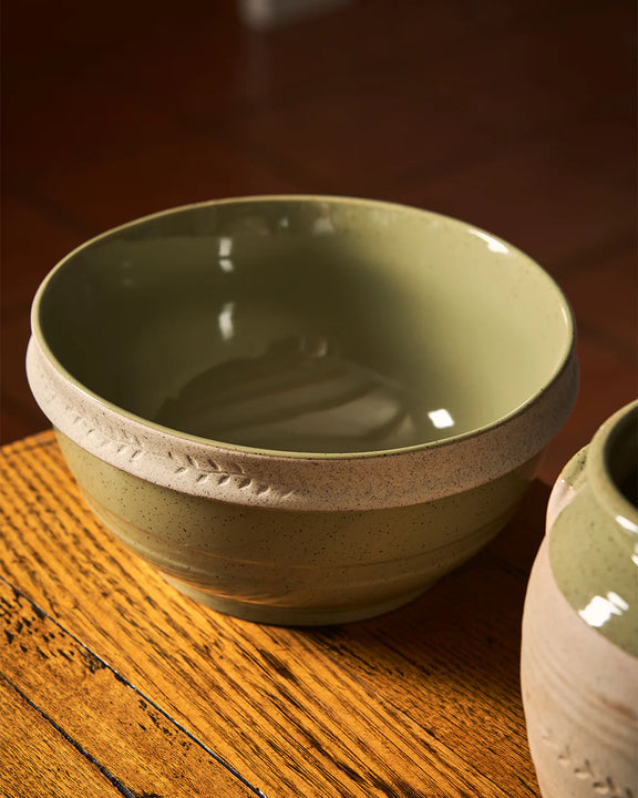 Peppercorn stoneware bowl 24cm microwave and dishwasher safe
