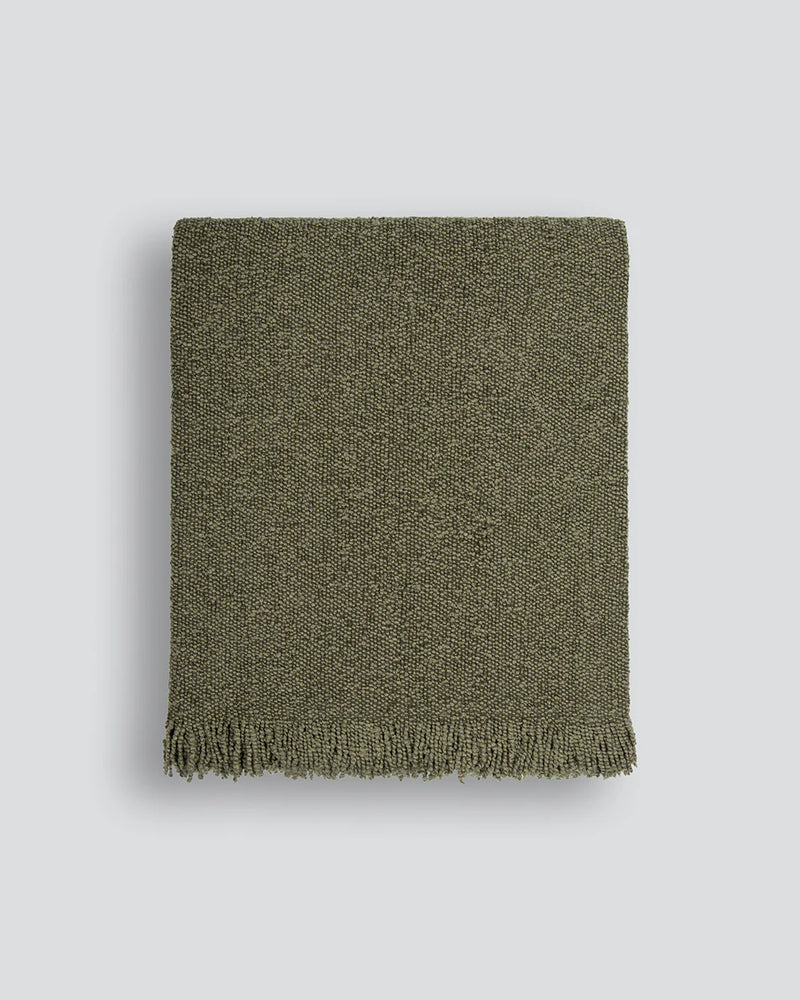 Lily Olive boucle throw 130x150cm