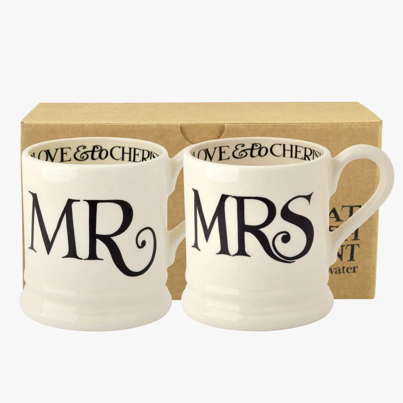 Black Toast Mr & Mrs 2 x 1/2 Pint Mugs