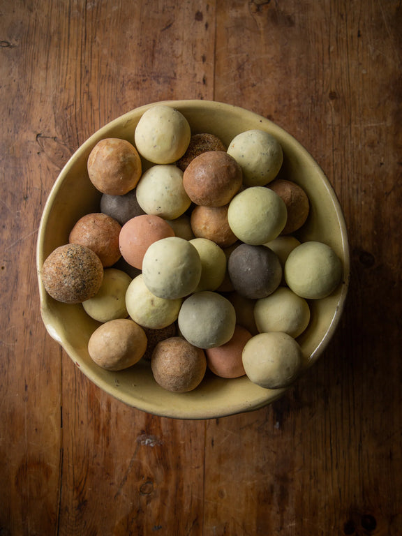Vegan round soap balls by Est Australia made with extra virgin olive oil and pure essential oils.