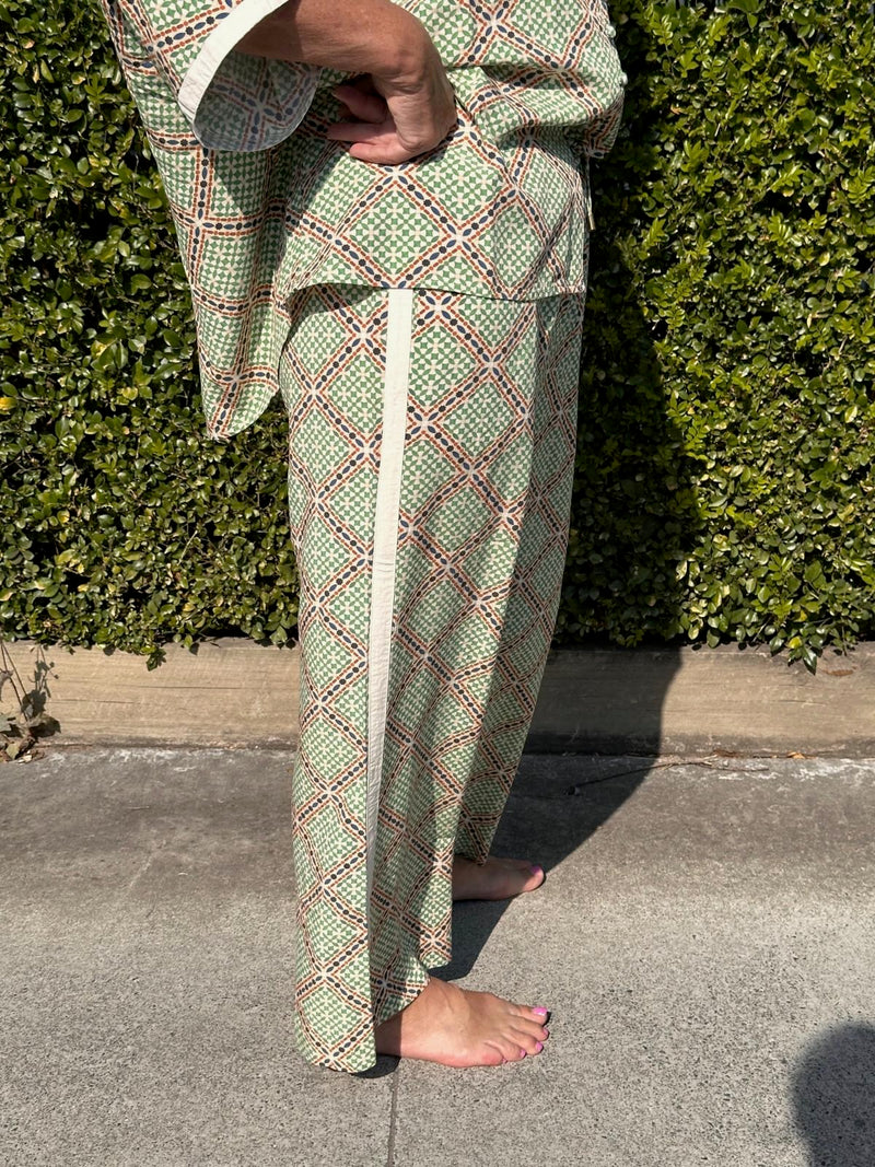 Wide-leg Marrakesh Pant cropped at ankle – side view