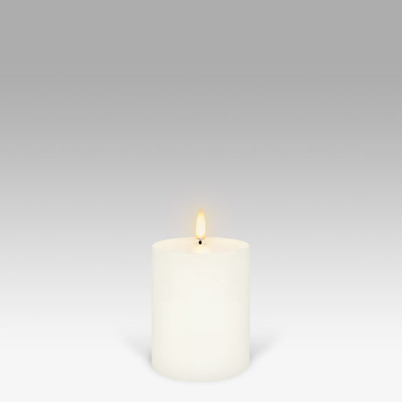 Flameless wax pillar candle Uyuni Lighting