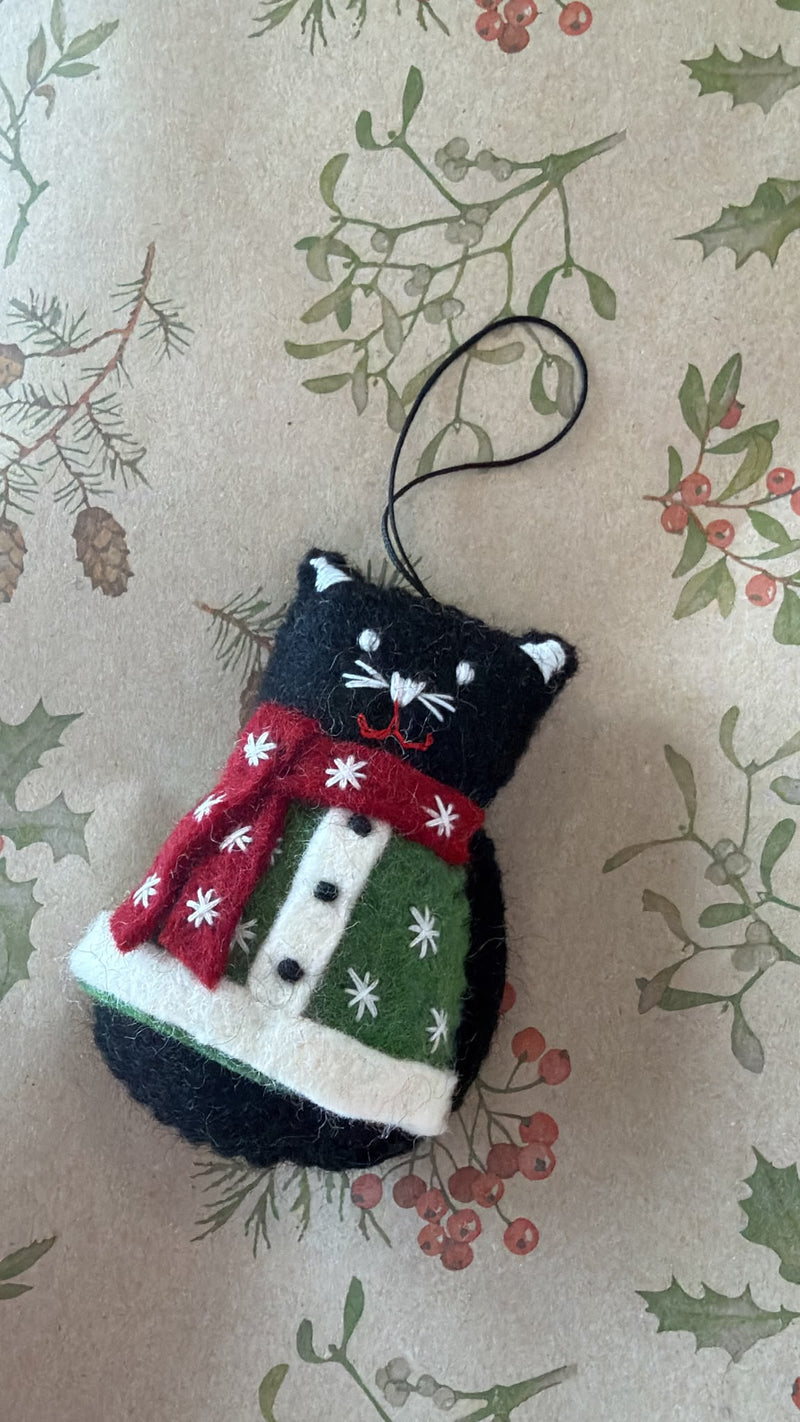 Wool felt black cat Christmas tree ornament