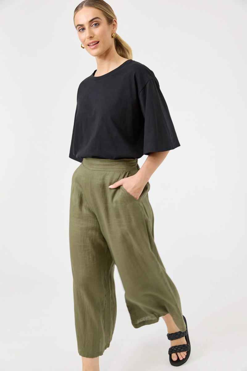 Eb & Ive women’s khaki linen crop pants with flat-front waistband