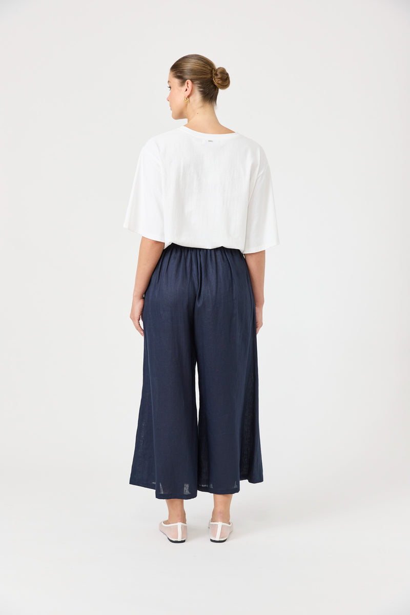 Eb & Ive women’s navy linen crop pants with flat-front waistband