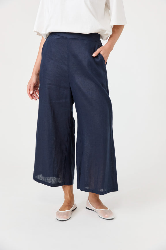 Studio Crop Pant in Navy by Eb & Ive showing the relaxed wide-leg silhouette