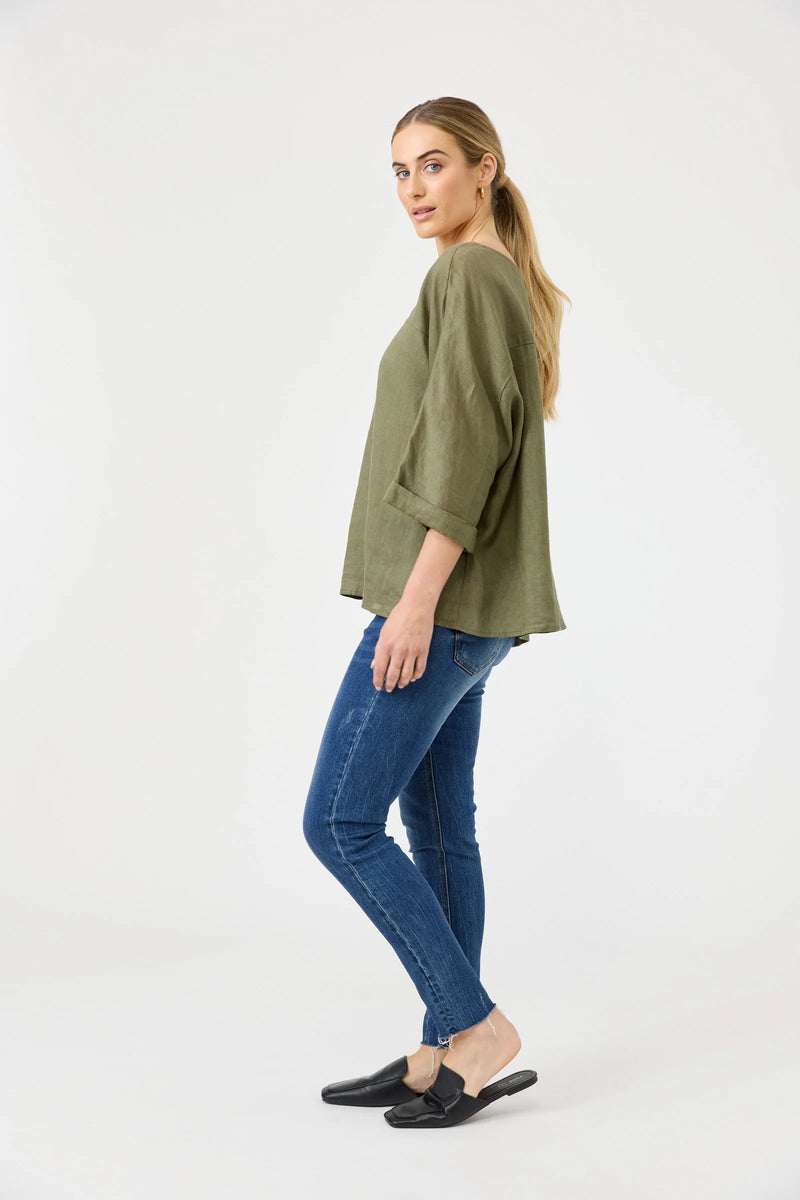 Eb & Ive khaki linen Studio Relaxed Top with crew neckline