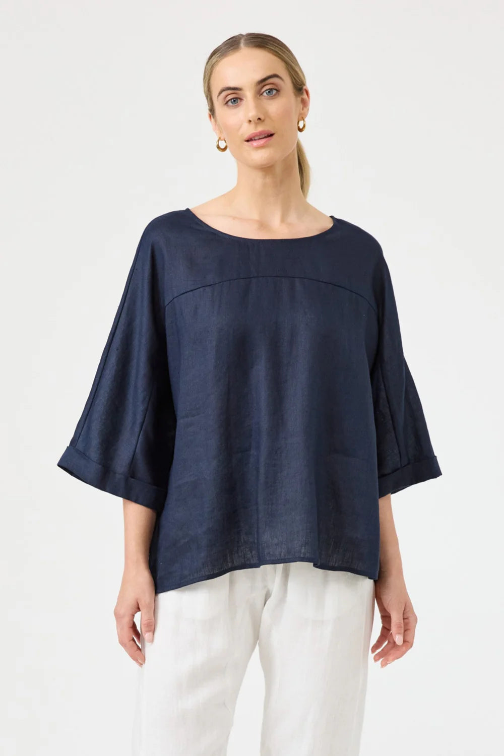 Eb & Ive Studio Relaxed Top in Navy, women’s 100% linen top