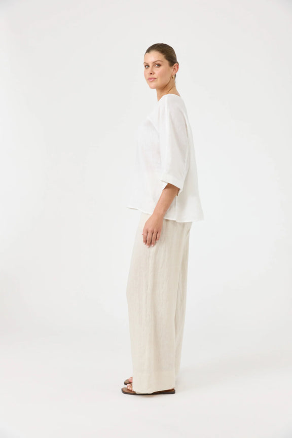 Studio Relaxed Top in Salt showing the front and back panelling detail