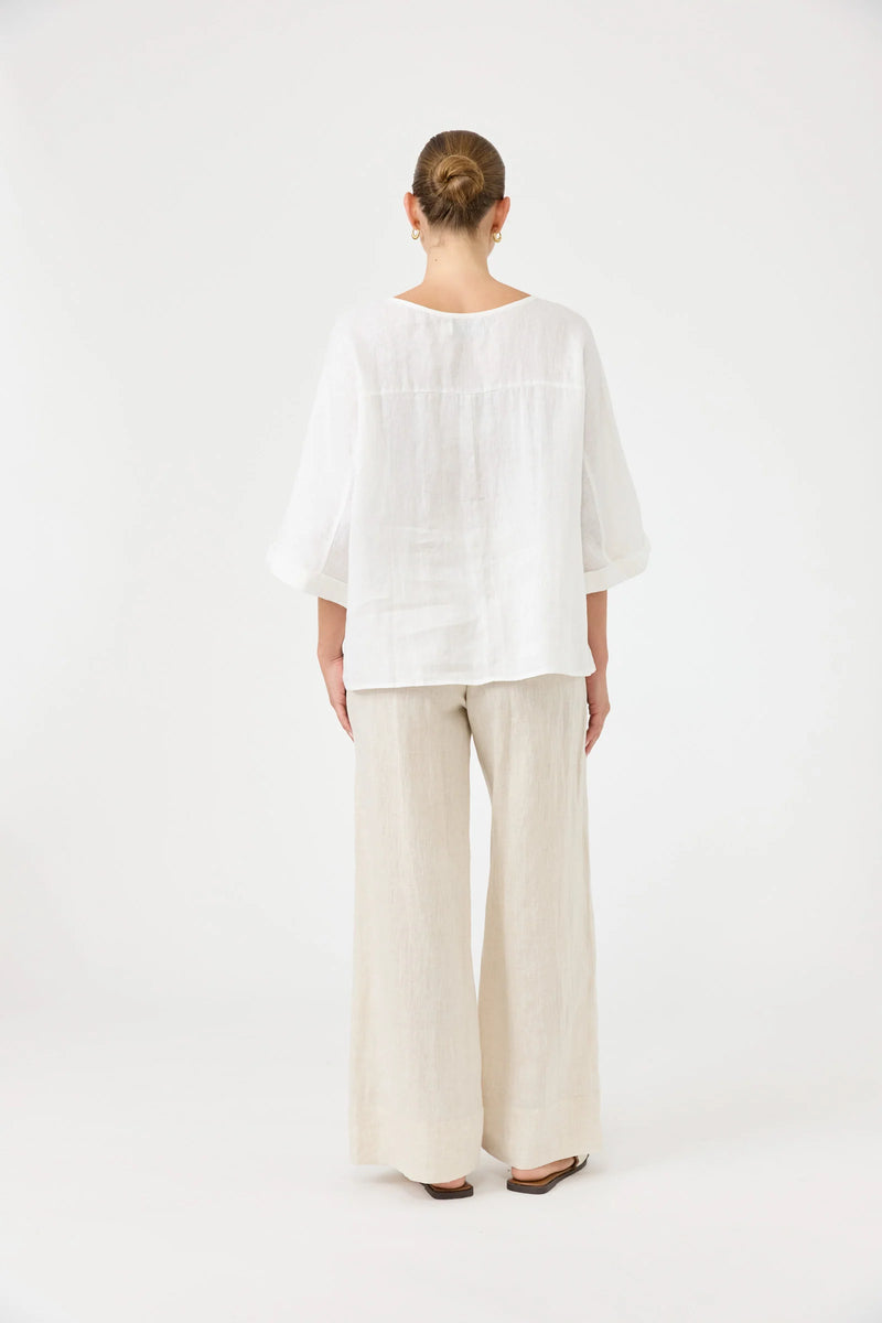 Eb & Ive women’s white 100% linen top with hip-length hem