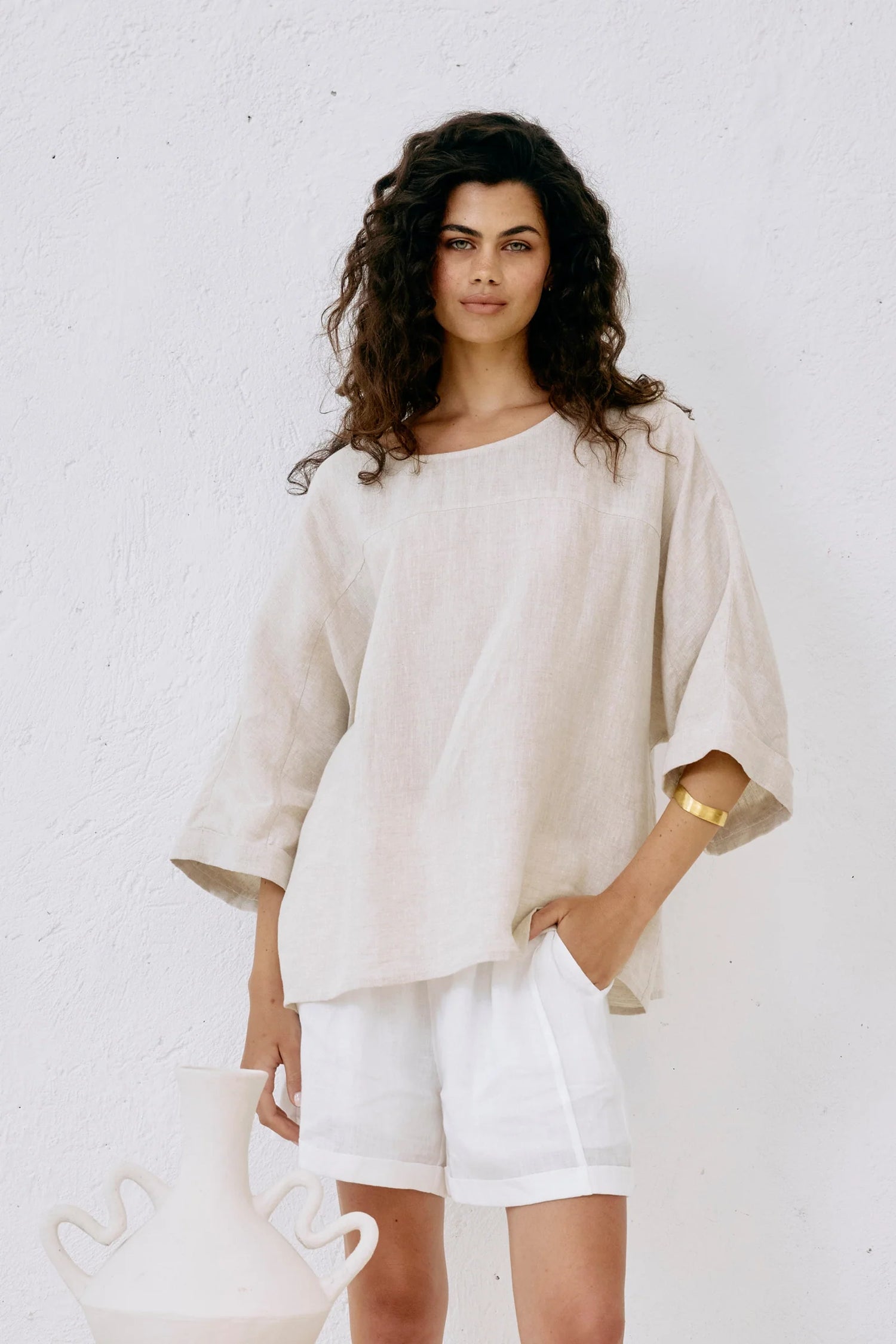 Eb & Ive Studio Relaxed Top in Tusk, women’s 100% linen top