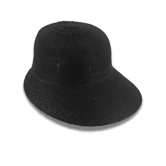 Black women’s travel cap with elongated brim