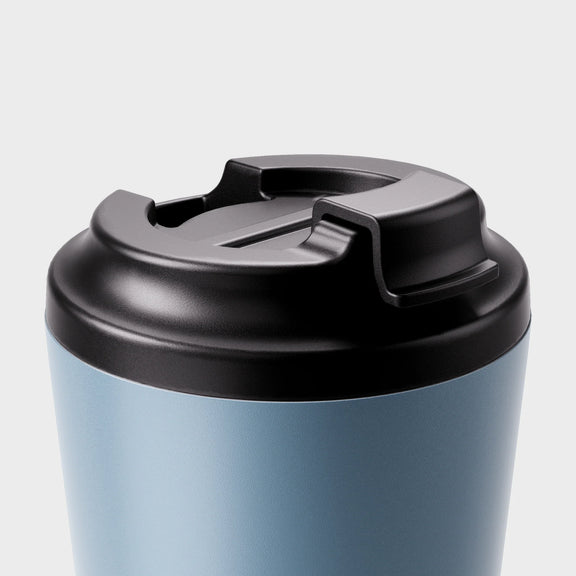 Made by Fressko insulated coffee cup with click-back lid