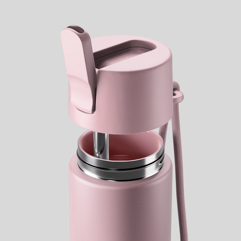 Fressko Move 660mL insulated bottle with titanium straw