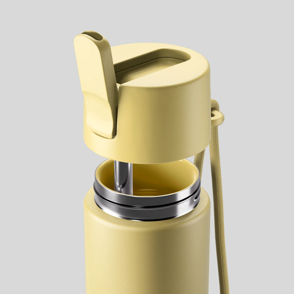 Fressko Move 660mL insulated bottle with titanium straw
