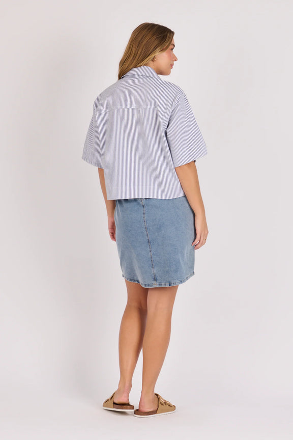Short sleeve cotton blend overshirt in blue stripe